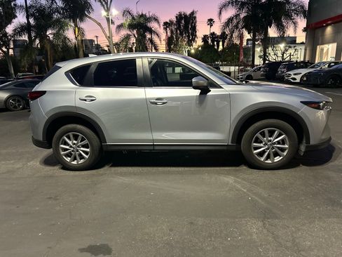 Used 2023 MAZDA CX-5 AWD 2.5 S w/ Select Package image 4