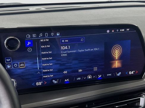 Used 2024 Chevrolet Traverse LT image 21