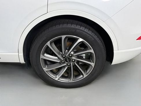 Certified 2025 Lincoln Corsair Grand Touring w/ Equipment Group 301A AWD/4WD image 37