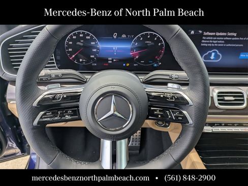 New 2026 Mercedes-Benz GLS 580 4MATIC image 16