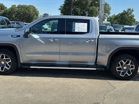 Certified 2023 GMC Sierra 1500 SLT w/ SLT Premium Package AWD/4WD image 4