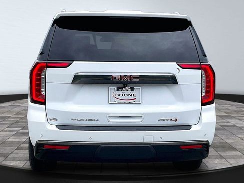 Used 2023 GMC Yukon XL AT4 w/ AT4 Premium Plus Package AWD/4WD image 4