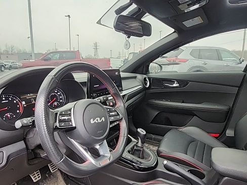 Used 2022 Kia Forte GT image 17