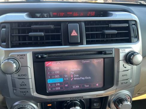 Used 2012 Toyota 4Runner SR5 AWD/4WD image 12