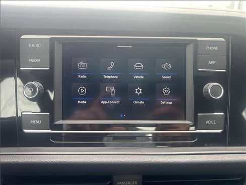 Certified 2020 Volkswagen Jetta SE FWD image 14