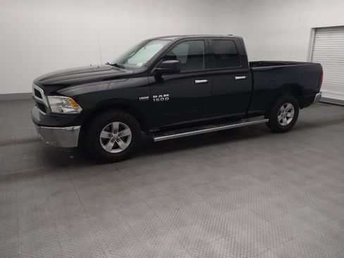 Used 2018 RAM 1500 Classic SLT RWD image 2