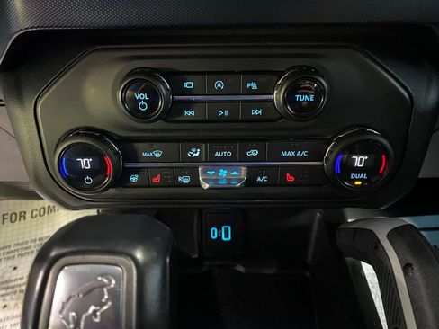 Used 2021 Ford Bronco First Edition AWD/4WD image 27