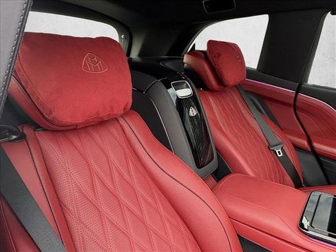 Certified 2025 Mercedes-Benz Maybach GLS 600 4MATIC image 19
