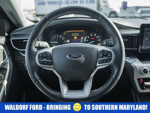 Used 2022 Ford Explorer XLT w/ Equipment Group 202A image 30