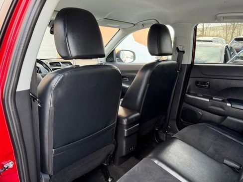 Used 2022 Mitsubishi Outlander Sport SE image 15