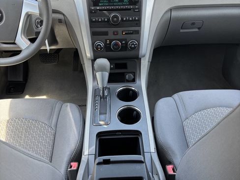 Used 2010 Chevrolet Traverse LS FWD image 25