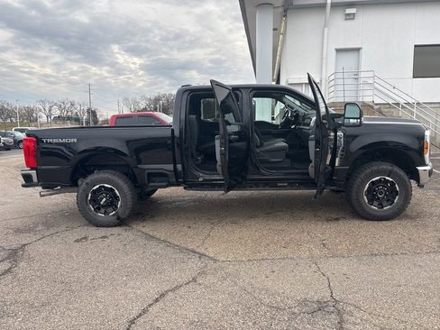 Used 2025 Ford F350 XLT w/ Tremor Off-Road Package image 8