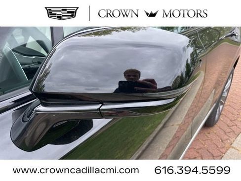 New 2026 Cadillac Vistiq Luxury w/ LPO, Floor Liner Package image 5