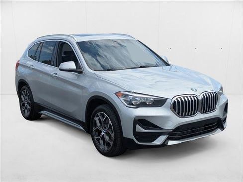 Used 2021 BMW X1 xDrive28i w/ Convenience Package image 3