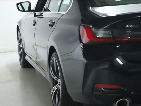 Certified 2024 BMW 330i xDrive Sedan w/ Premium Package AWD/4WD image 42
