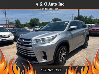 Used 2017 Toyota Highlander LE