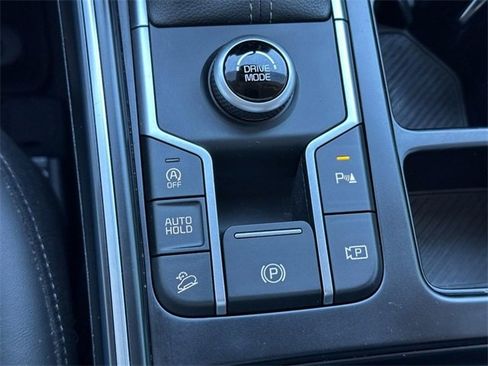 Used 2025 Kia Sorento S w/ Panoramic Sunroof Package image 25