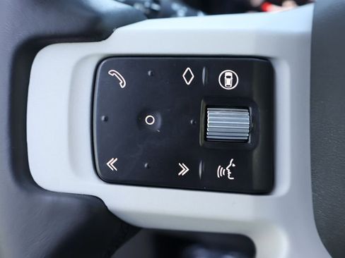 Used 2024 Land Rover Defender 110 S AWD/4WD image 20