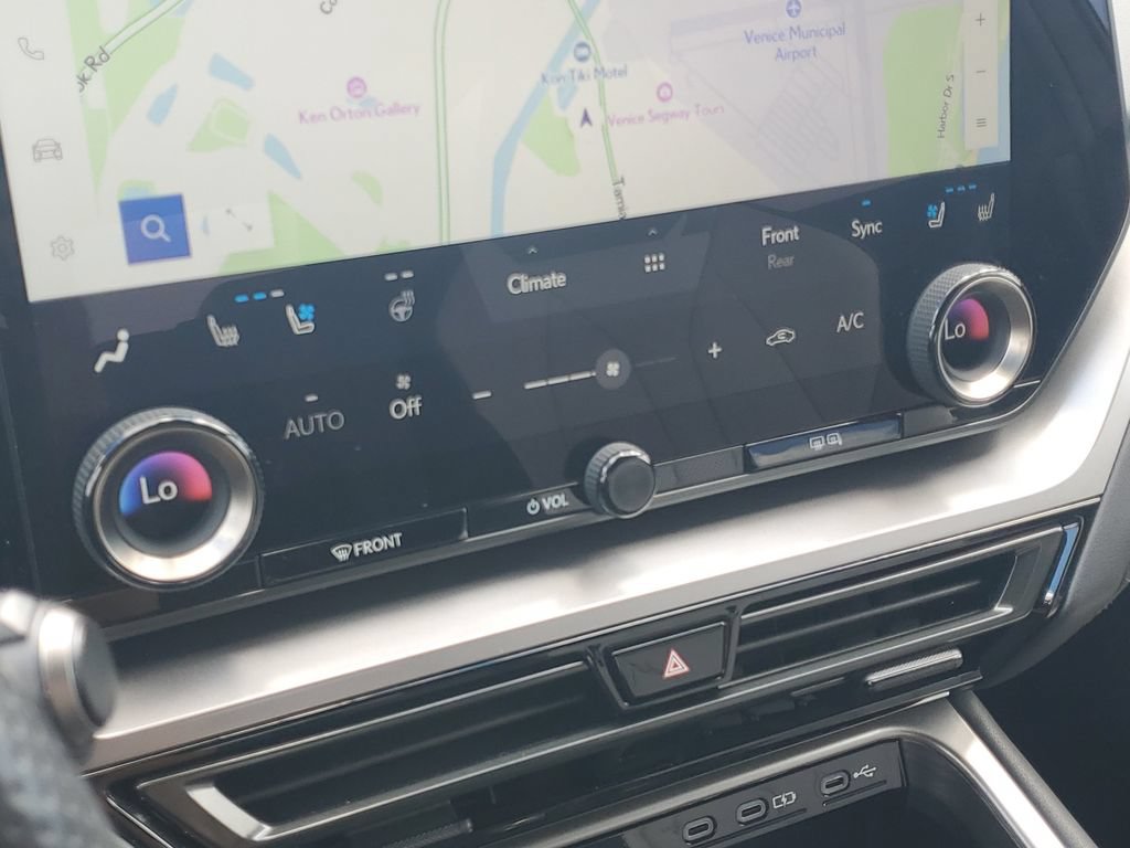 Used 2025 Lexus TX 500h AWD w/ Technology Package image 30