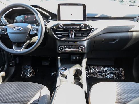 Used 2020 Ford Escape SE image 14