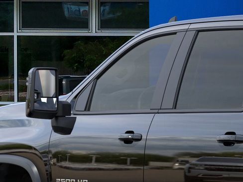 New 2026 Chevrolet Silverado 2500 ZR2 image 37