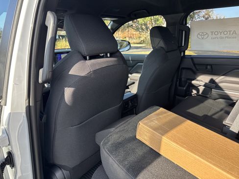 New 2025 Toyota 4Runner SR5 image 25