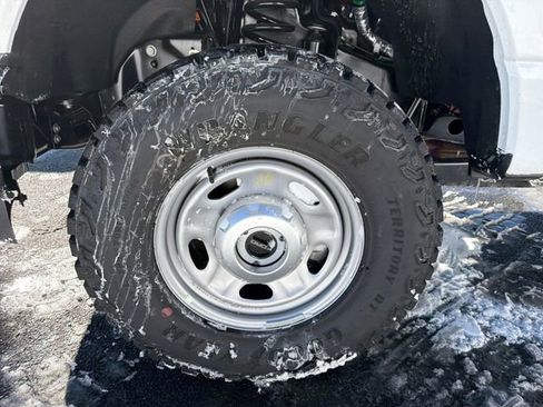 New 2026 Ford F250 XL w/ XL Off-Road Package image 15