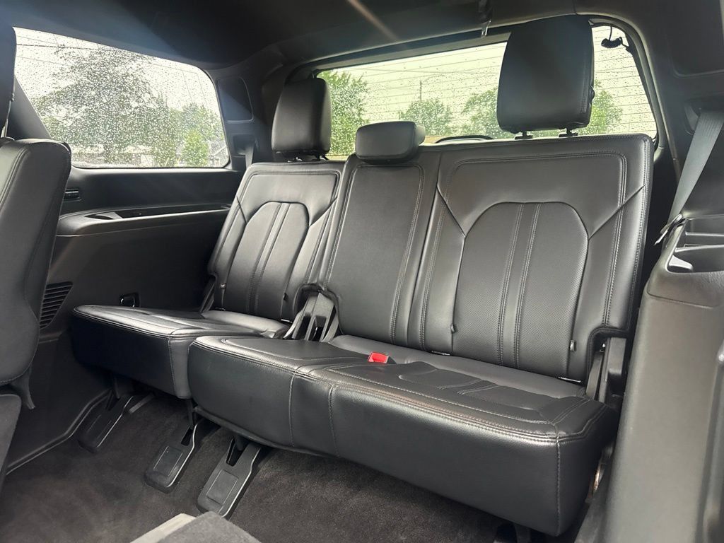 Used 2019 Ford Expedition Limited AWD/4WD image 17