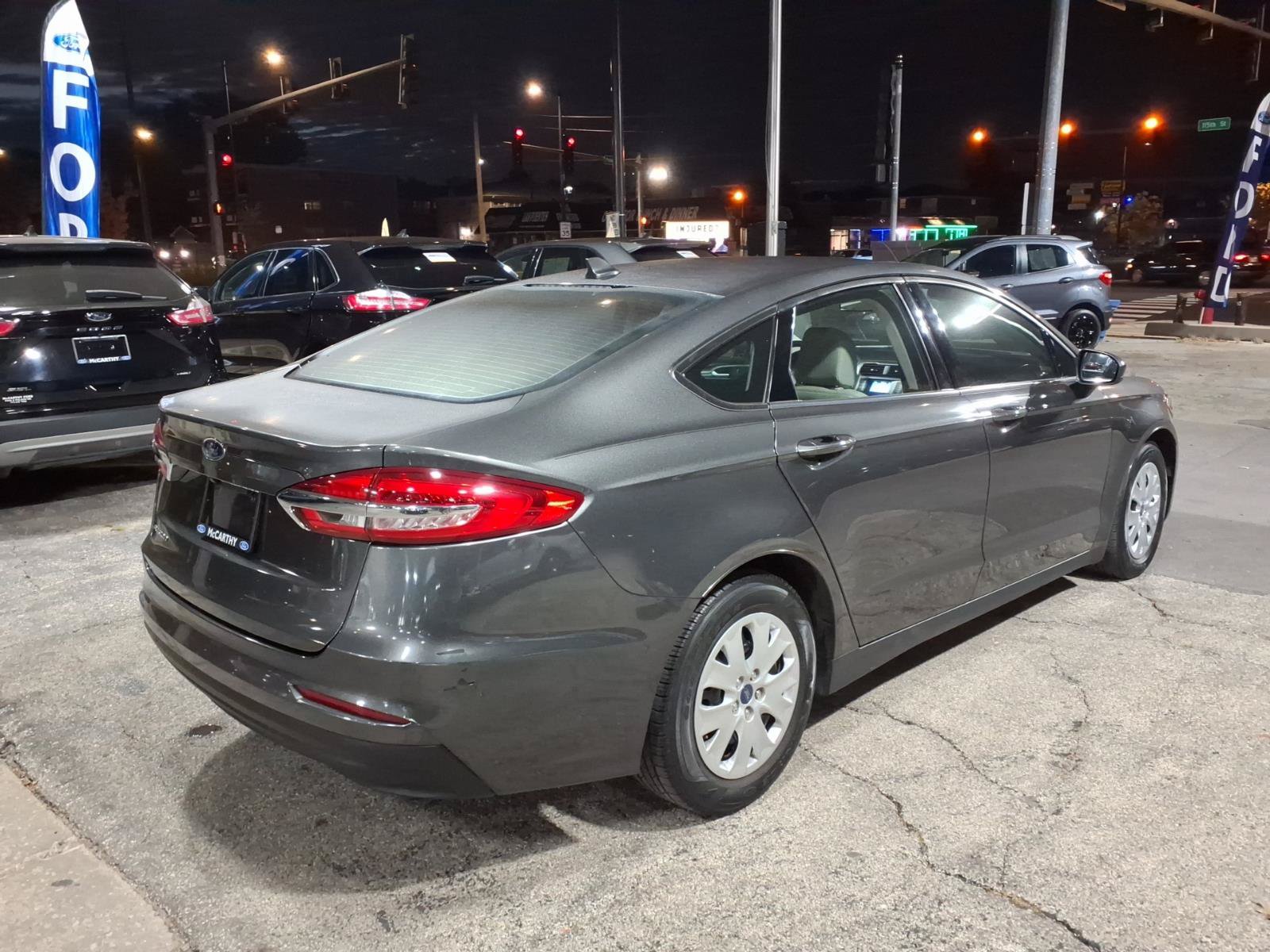 Used 2020 Ford Fusion S FWD image 3