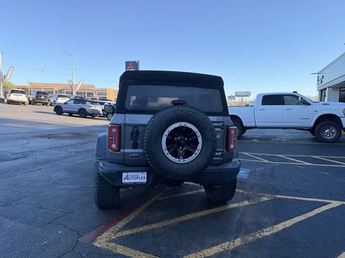 Used 2021 Ford Bronco Badlands image 8