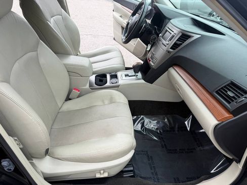 Used 2014 Subaru Outback 2.5i Limited AWD/4WD image 19