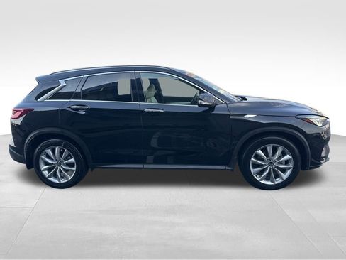 Used 2022 INFINITI QX50 Essential image 5