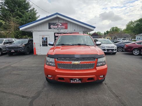 Used 2011 Chevrolet Avalanche LTZ AWD/4WD image 2