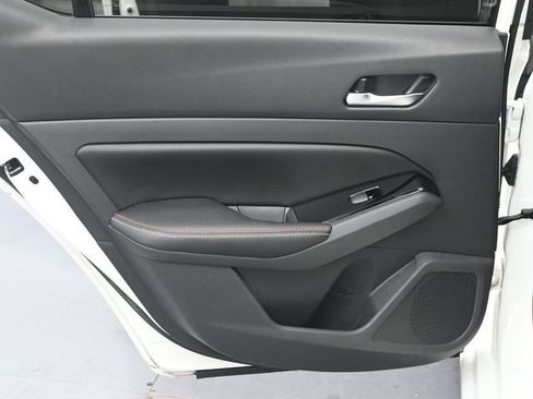 Used 2024 Nissan Altima 2.5 SR w/ SR Premium Package image 21