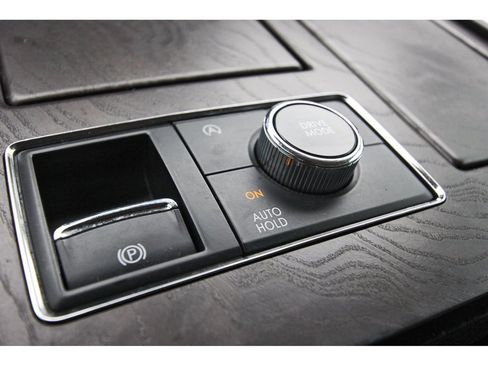 Used 2022 Lincoln Navigator Reserve AWD/4WD image 27