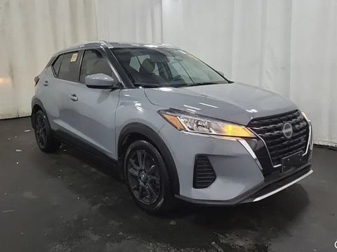 Used 2023 Nissan Kicks SV FWD image 5
