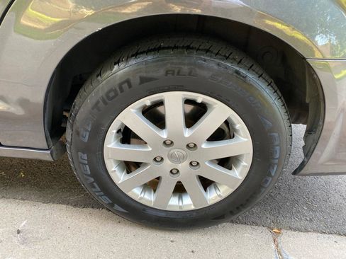 Used 2016 Chrysler Town & Country Touring image 23