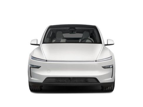 Used 2026 Tesla Model Y AWD image 4