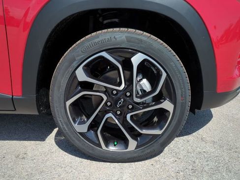 New 2026 Chevrolet Trax RS w/ Sunroof Package image 11