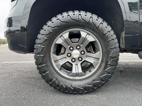 Used 2017 Chevrolet Tahoe LT image 11