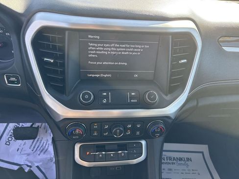 Used 2023 GMC Acadia SLE w/ Driver Convenience Package image 12