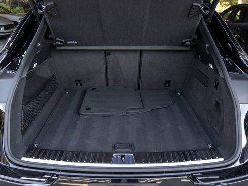 Certified 2025 Porsche Cayenne GTS AWD/4WD image 48