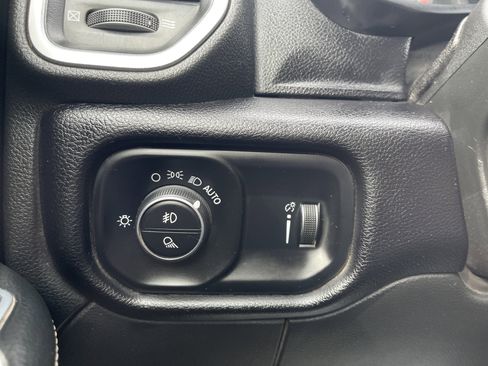 Used 2024 RAM 2500 Big Horn AWD/4WD image 21
