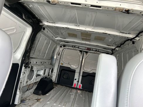 Used 2016 Ford Transit 250 T-250 image 7