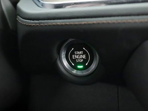 Used 2025 Chevrolet Suburban High Country AWD/4WD image 26