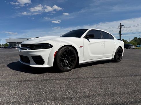 Used 2023 Dodge Charger Scat Pack RWD image 7