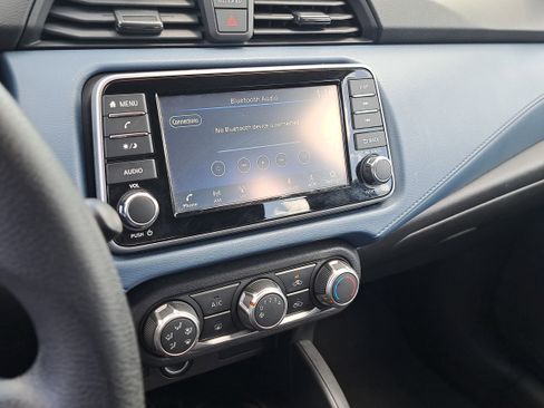 Used 2025 Nissan Versa SV image 24