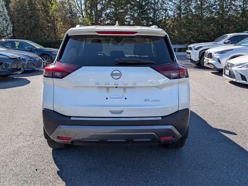 Used 2023 Nissan Rogue SL w/ SL Premium Package image 4