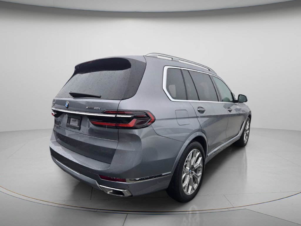 Used 2025 BMW X7 xDrive40i AWD/4WD image 7