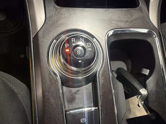 Used 2018 Ford Fusion SE w/ Fusion SE Technology Package FWD image 27